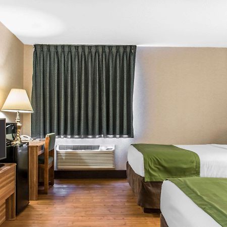 Quality Inn Arena Wilkes-Barre Εξωτερικό φωτογραφία