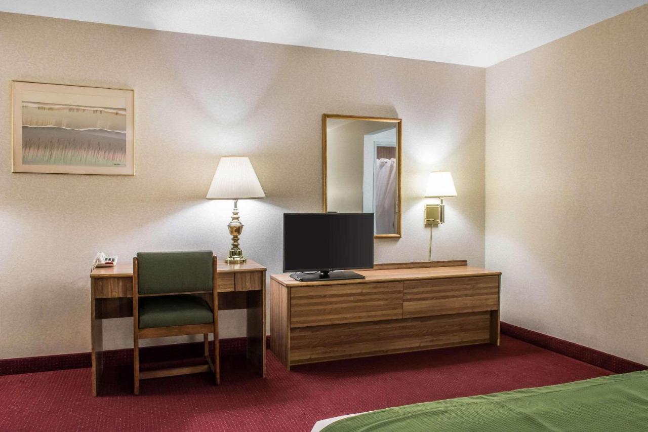 Quality Inn Arena Wilkes-Barre Εξωτερικό φωτογραφία