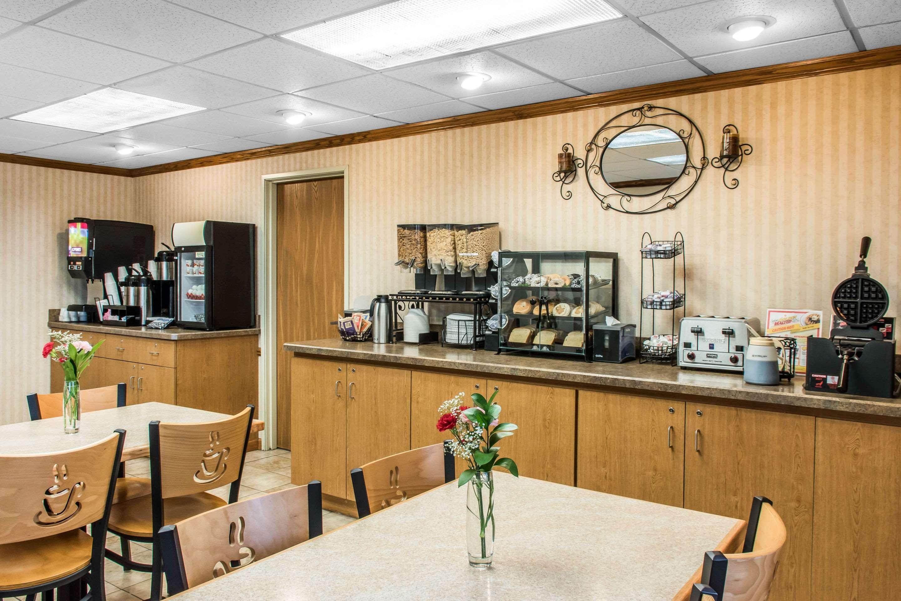 Quality Inn Arena Wilkes-Barre Εξωτερικό φωτογραφία